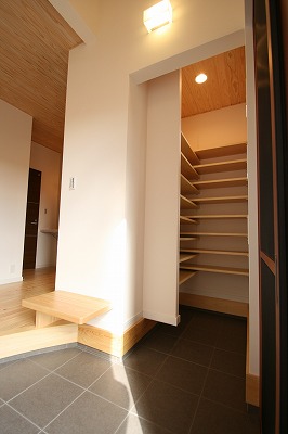 s-玄関ホール2.jpg